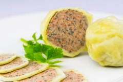 Fleischknoedel-gekocht